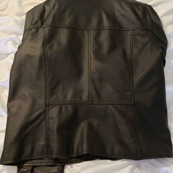 Leather like jacket - Picture 4 of 4